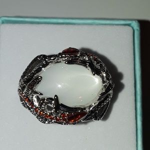Moonstone ring with Garnet gemstones size 7